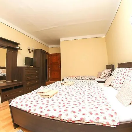 Kajovska 64 Aparthotel