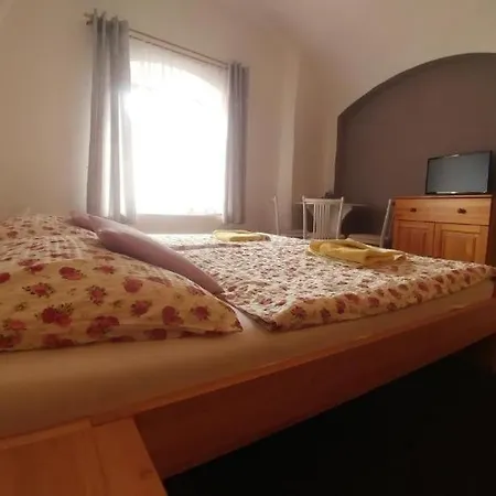 Kajovska 64 *